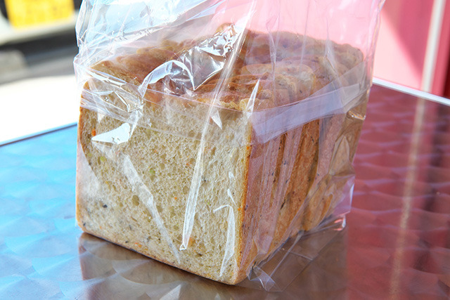 マルヨシ堂食パン