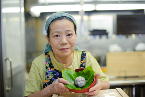 小橋川トミさん